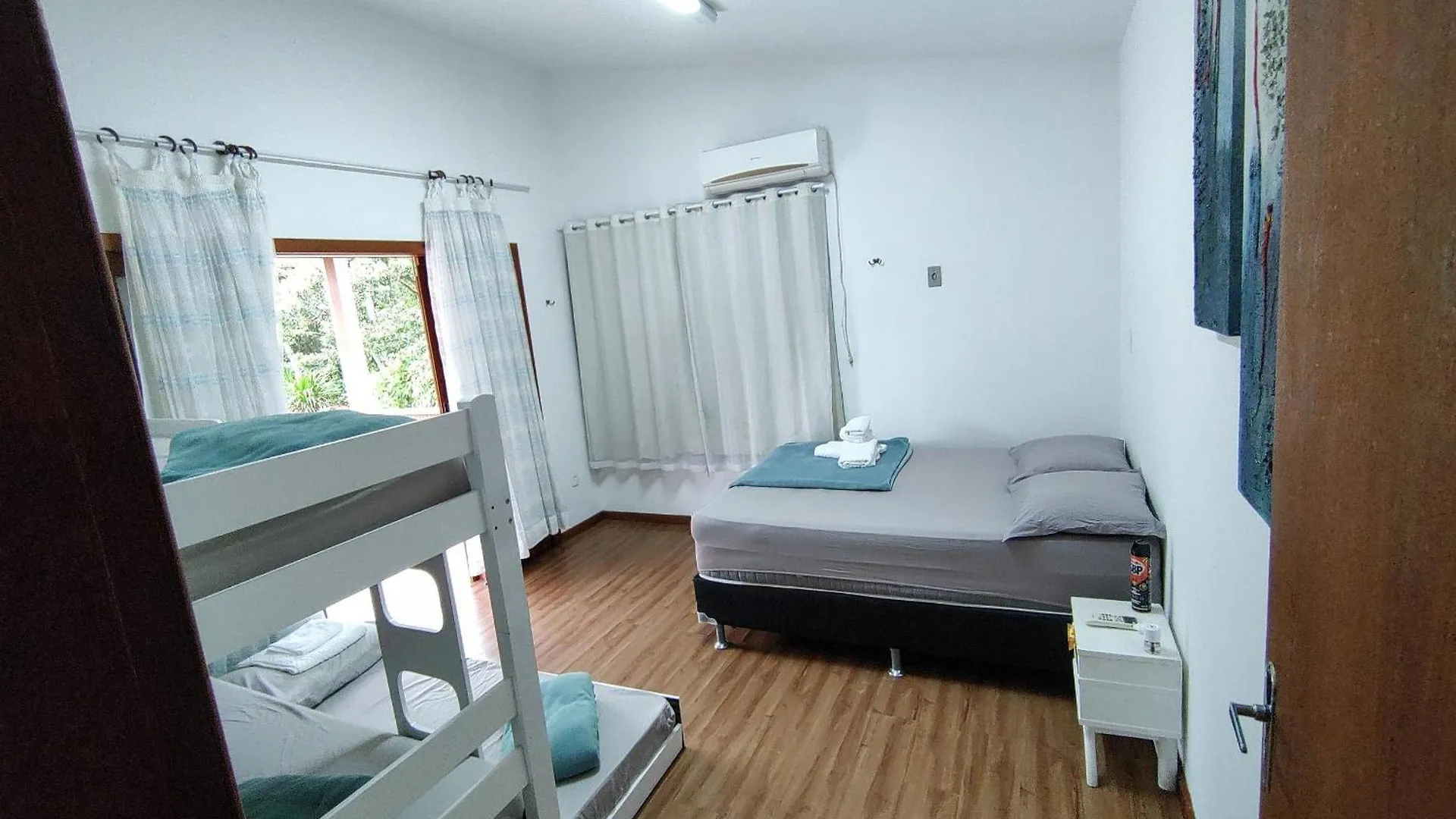 Casa Super Espacosa Com Vista Linda Para O Mar. Florianopolis Brazil
